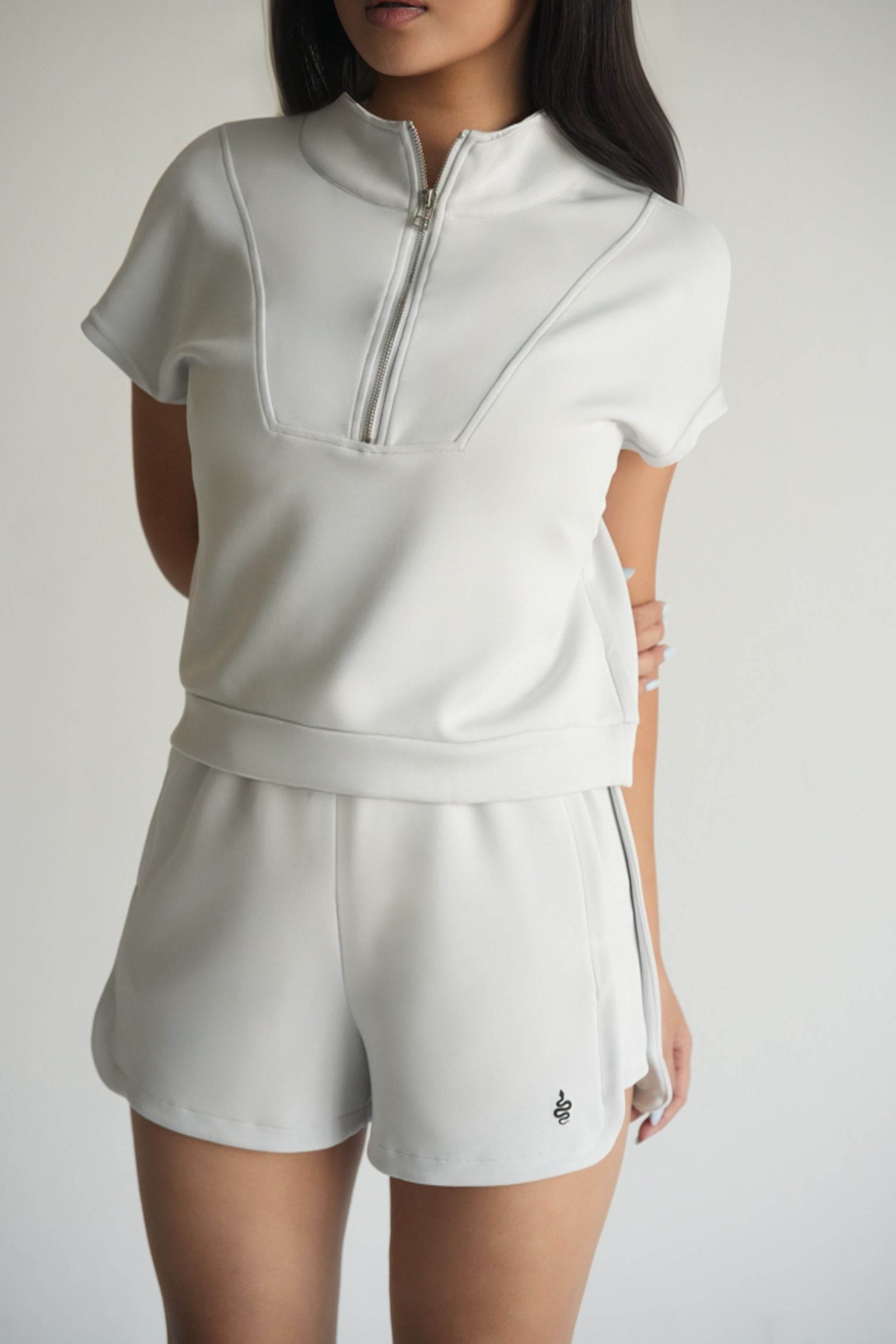 Serpente Zip Polo Crop Top – Mist White