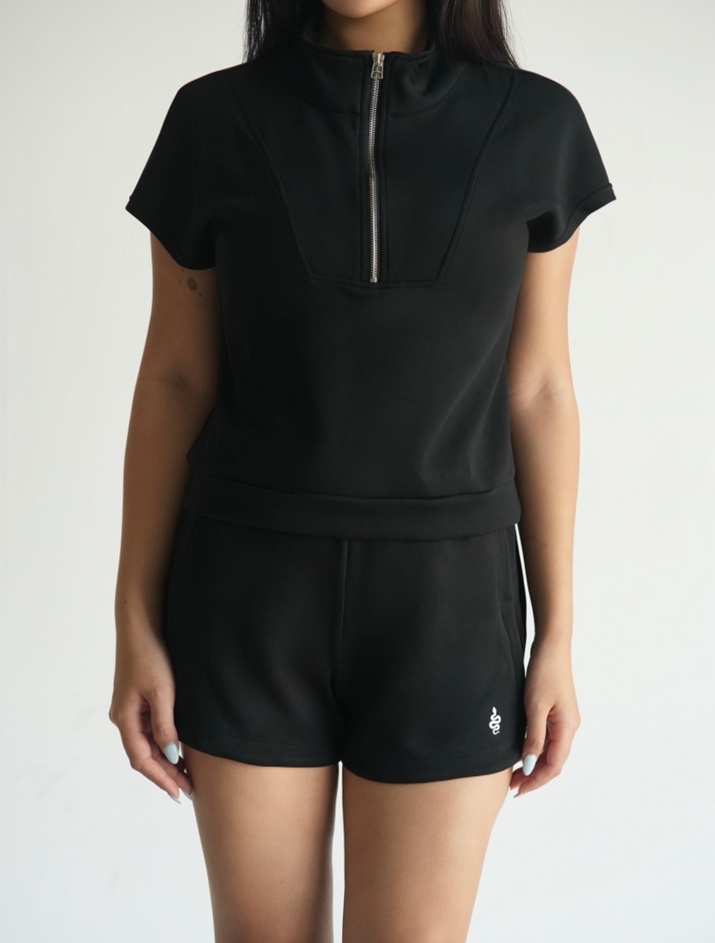 Serpente Zip Polo Crop Top – Black