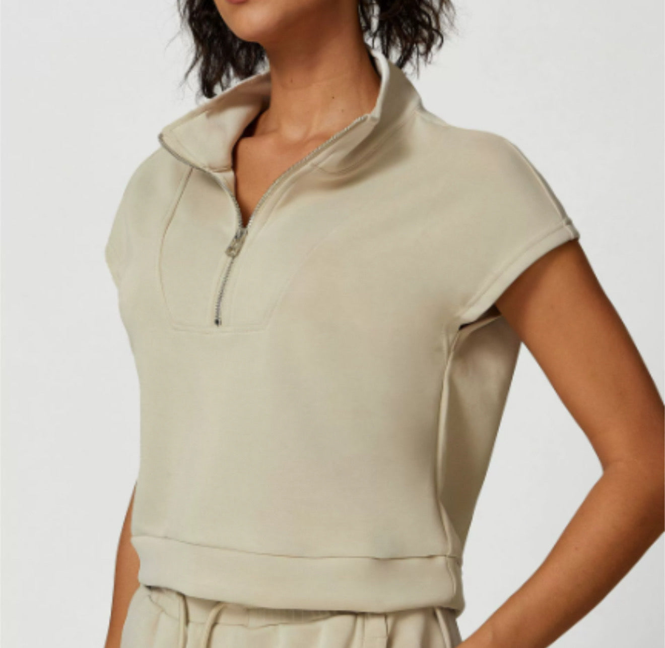 Serpente Zip Polo Crop Top – Beige