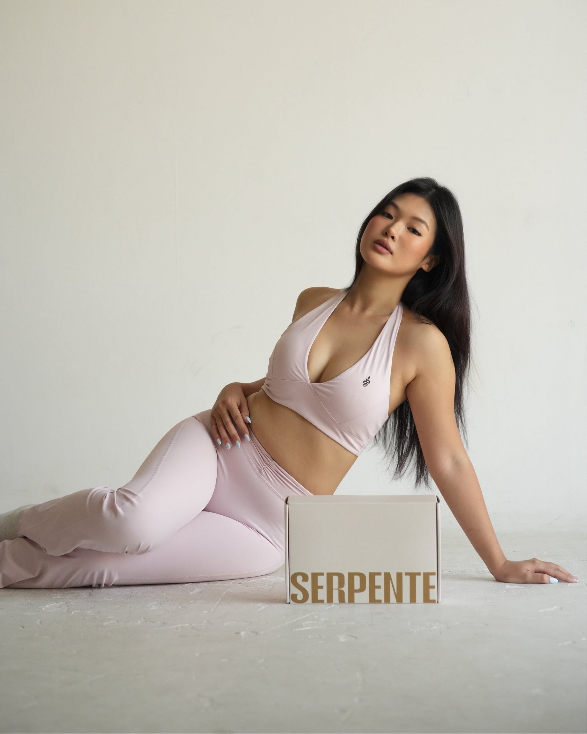 Evolve Line Halter Bra – Baby Pink