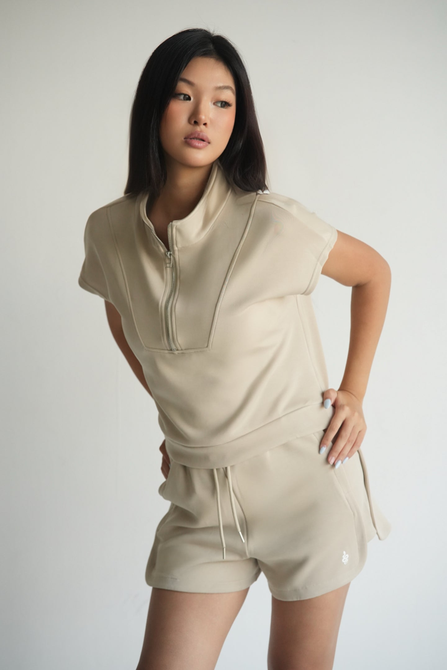 Serpente Zip Polo Crop Top – Beige