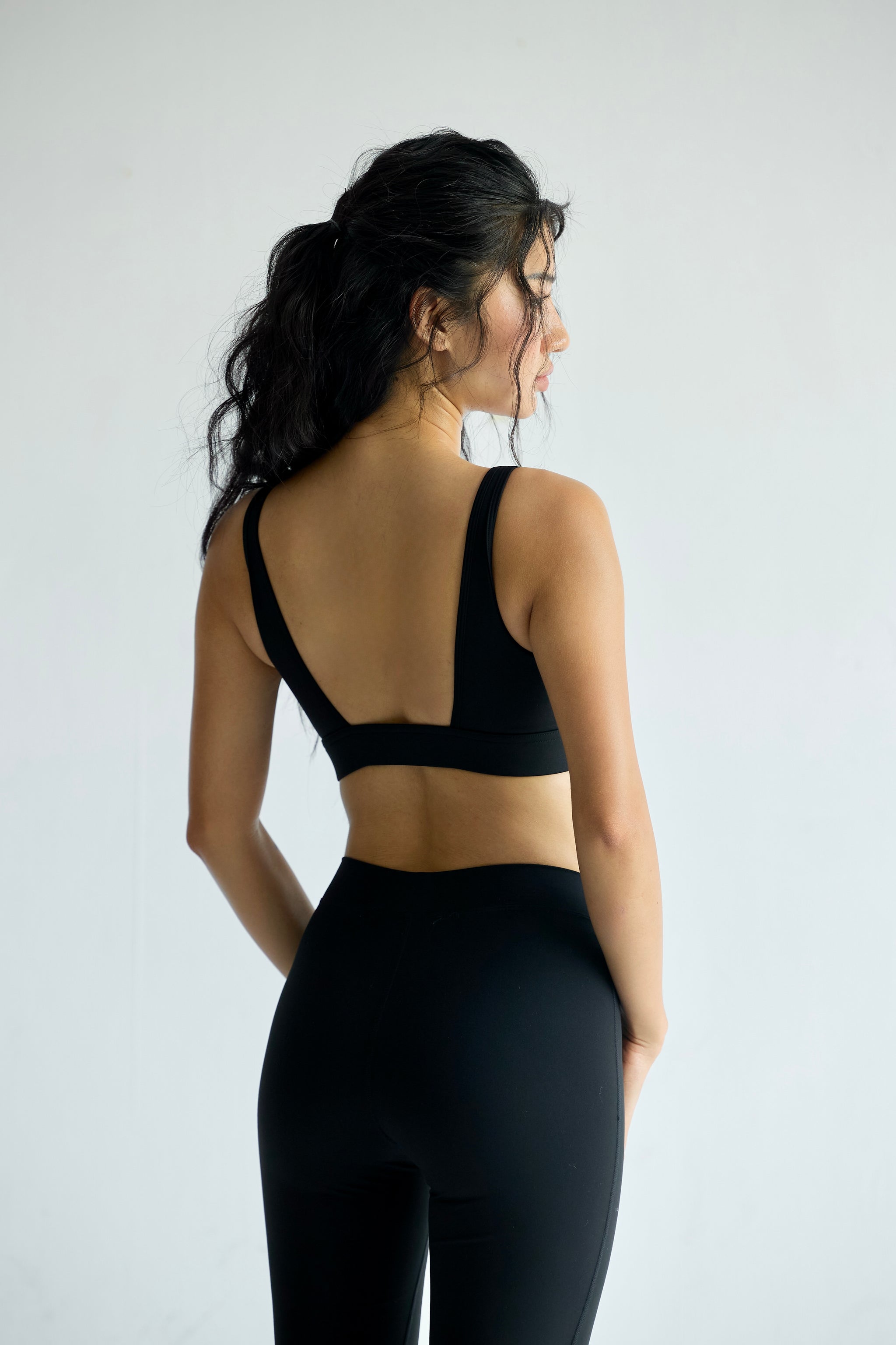 Aura Sculpt Bra - Black